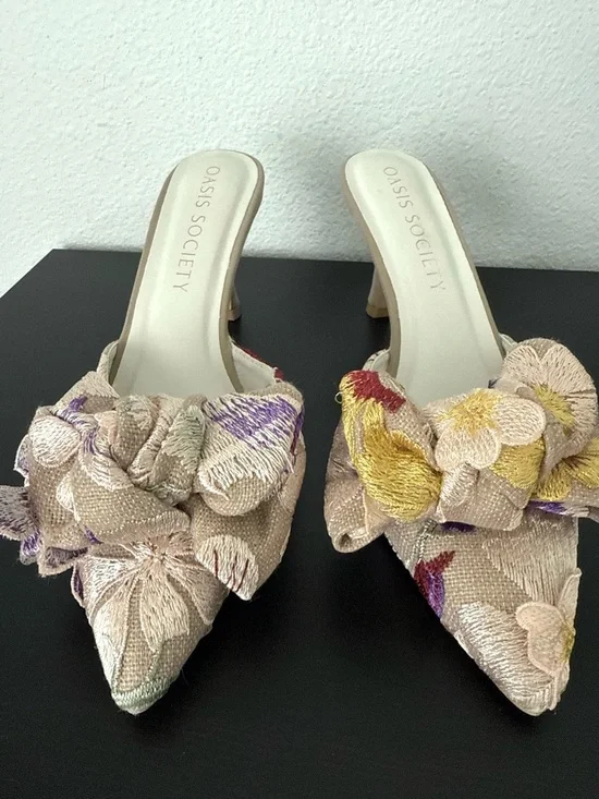 THE JANE SIGNATURE 3D FLORAL APPLIQUÉ OASIS SOCIETY Kitten Heel Mule - Picture 5 of 11